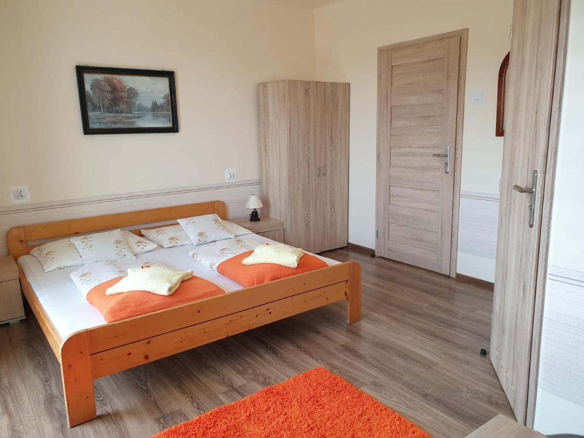 Irena Bed & Breakfast Korbielow Ngoại thất bức ảnh
