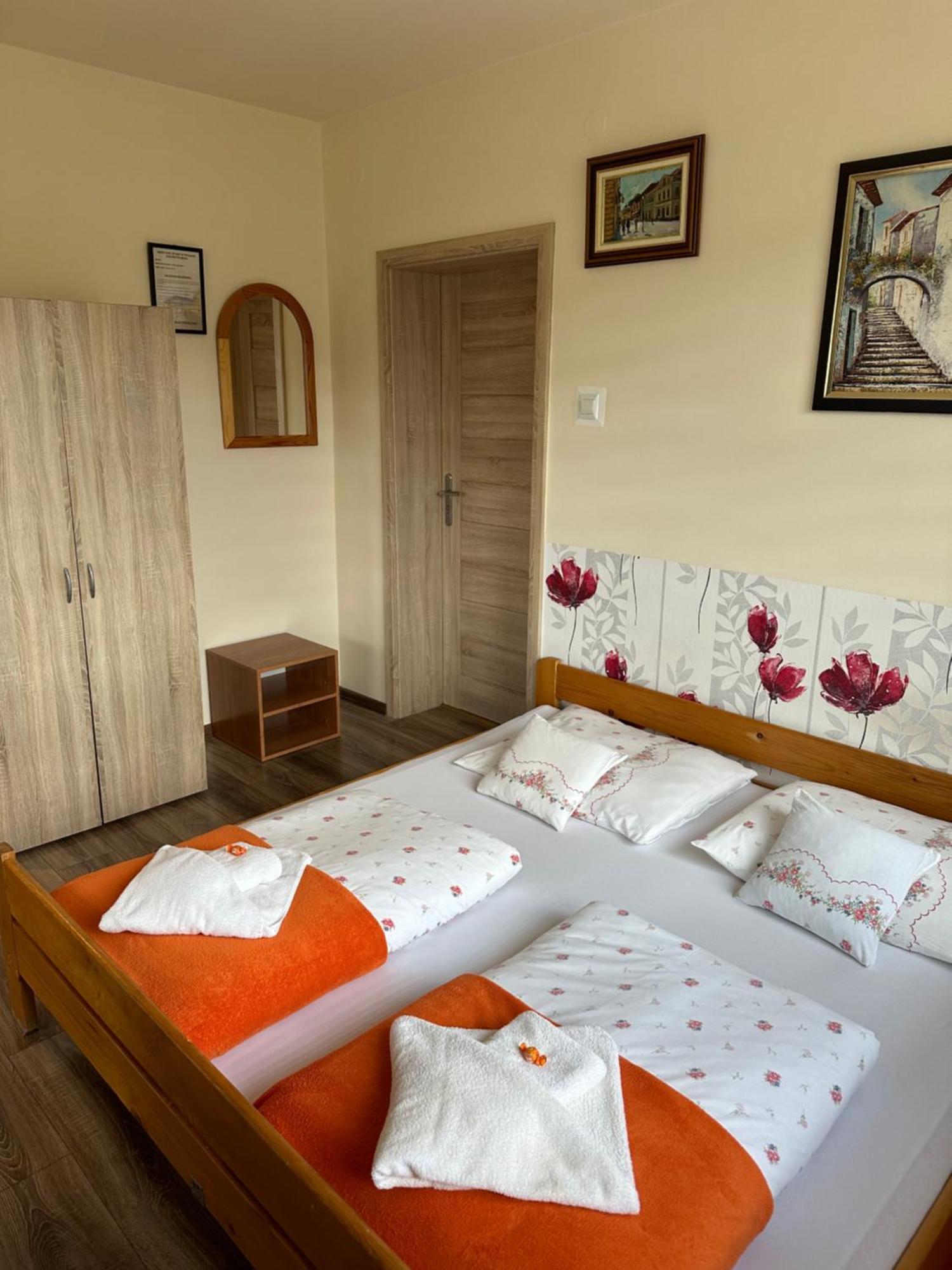 Irena Bed & Breakfast Korbielow Ngoại thất bức ảnh